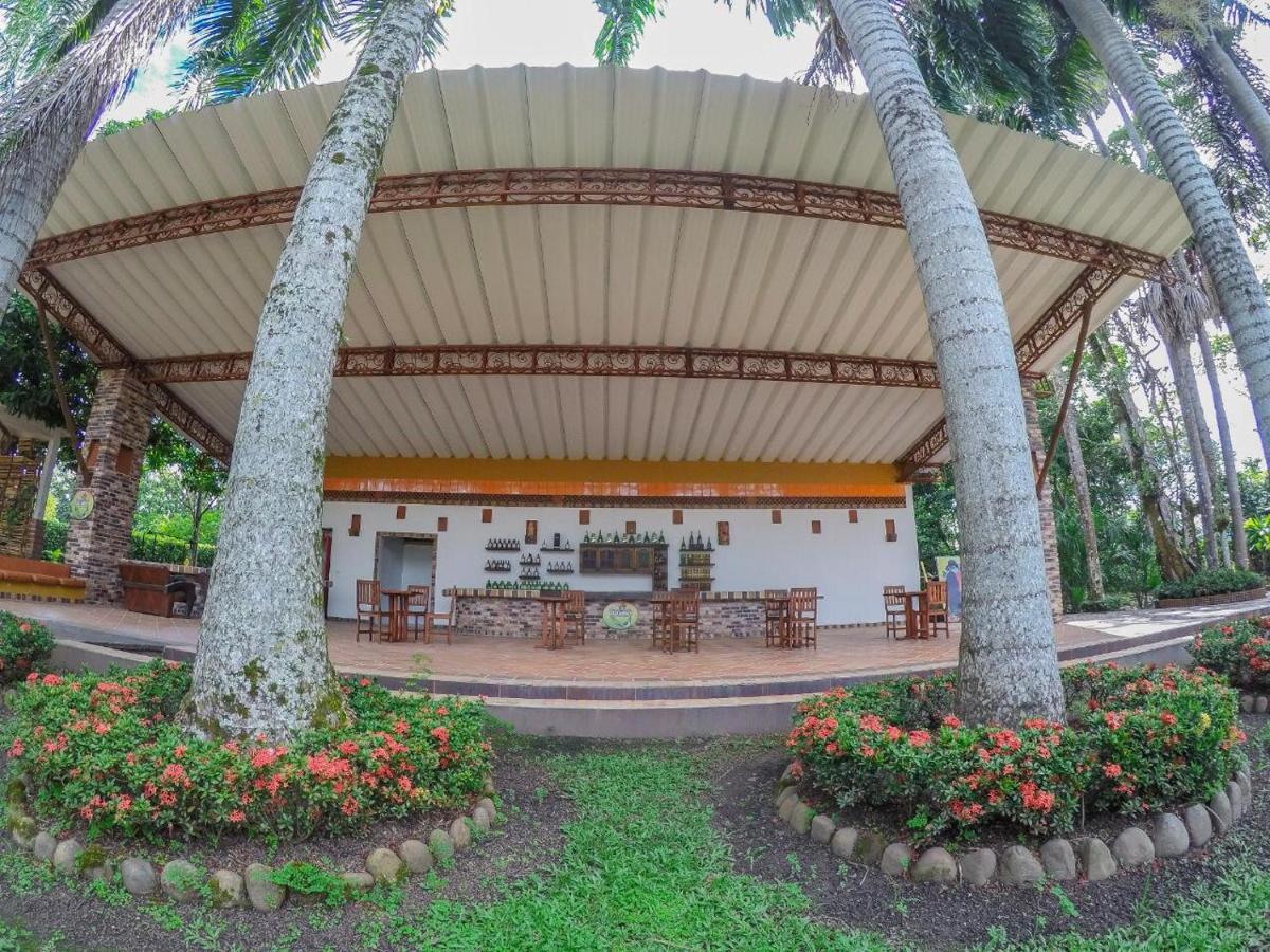 Hotel Hacienda Gualanday Apiay エクステリア 写真