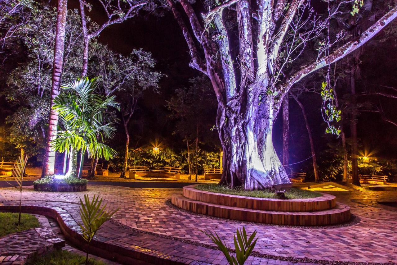 Hotel Hacienda Gualanday Apiay エクステリア 写真